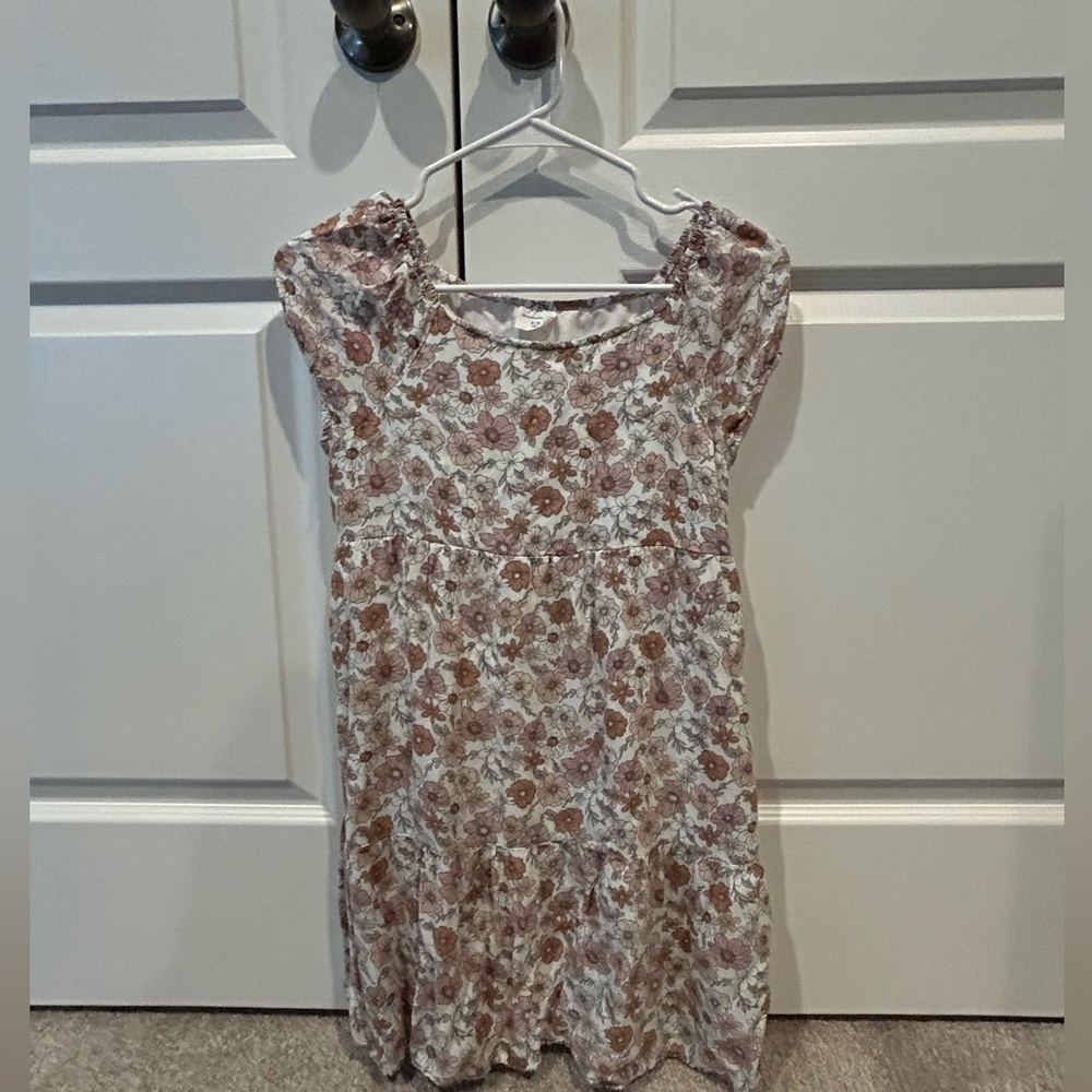 Girls A&F floral dress